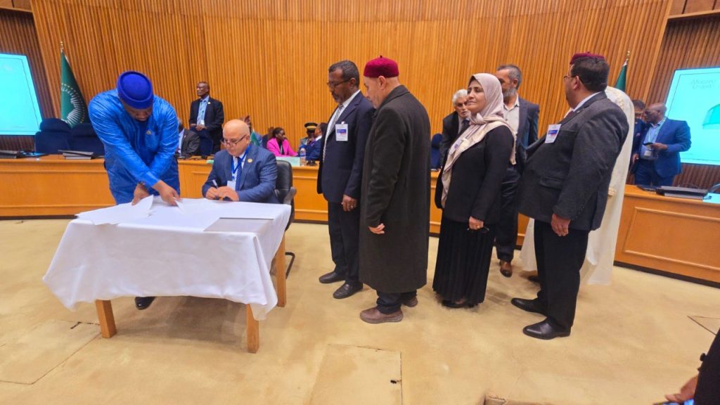 Libyan representatives sign peace and reconciliation charter under the auspices of the African Union, 14 February 2025. (AU photo)